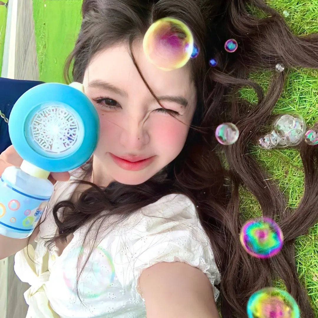 米拉海报